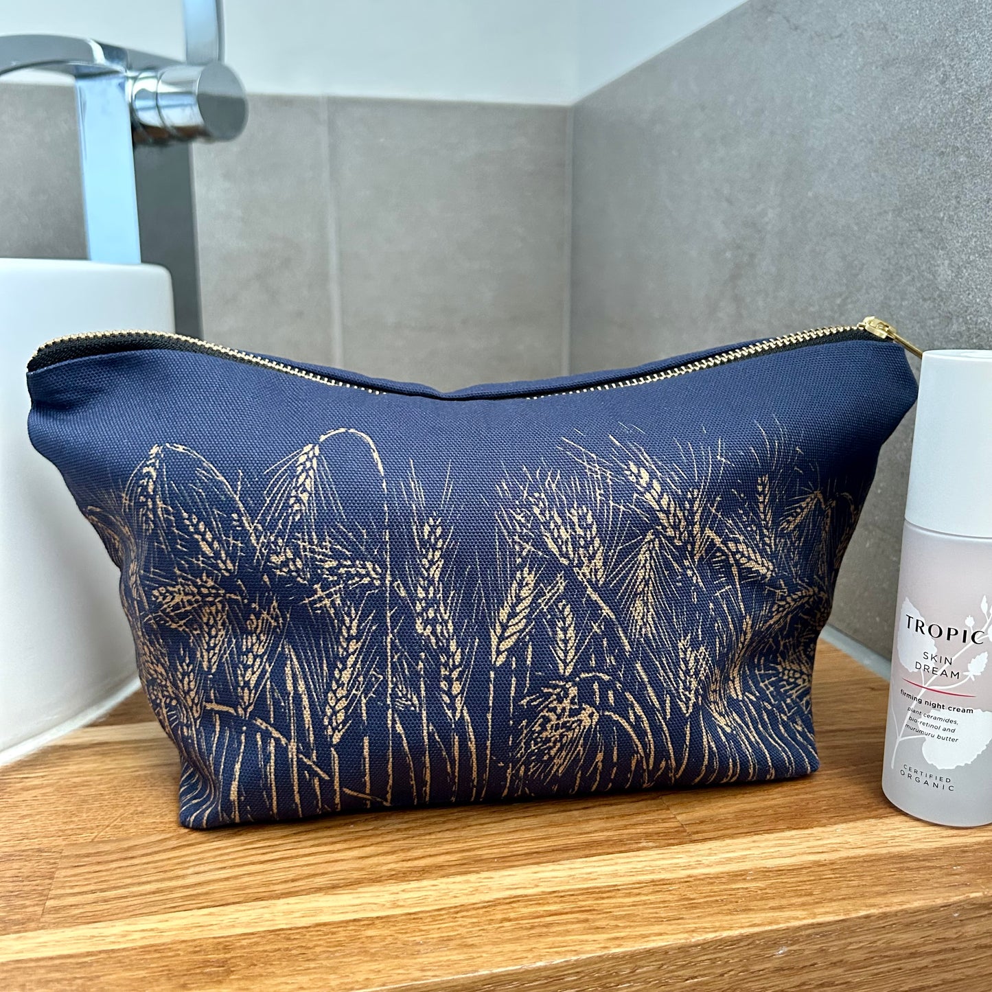 Field of Barley Navy Wash Bag