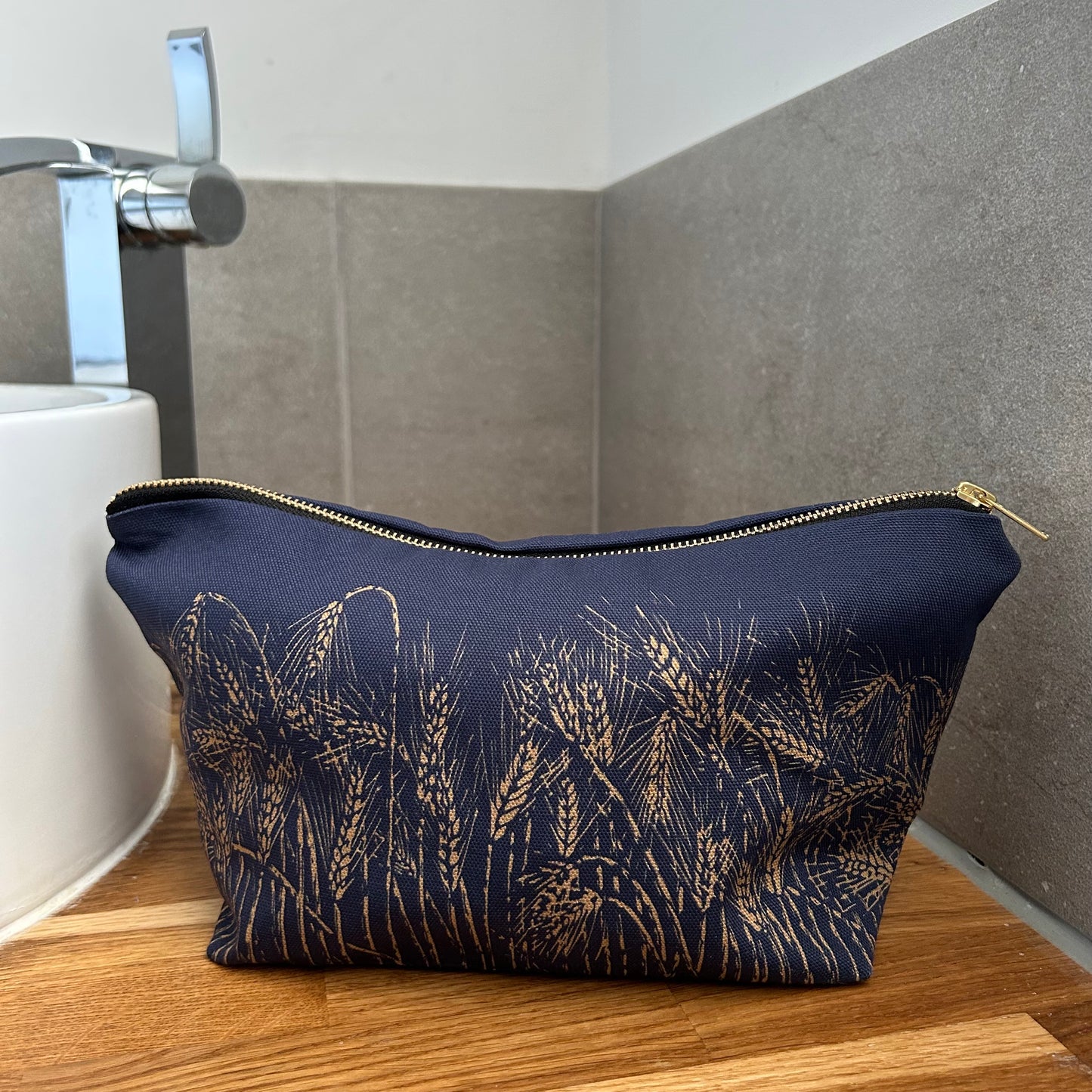 Field of Barley Navy Wash Bag