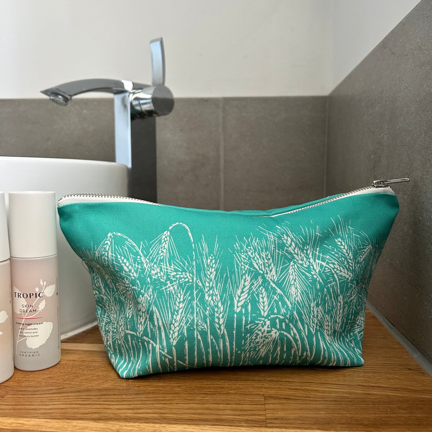 Field of Barley Turquoise Wash Bag