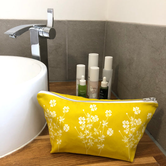 Tormentil Wash Bag