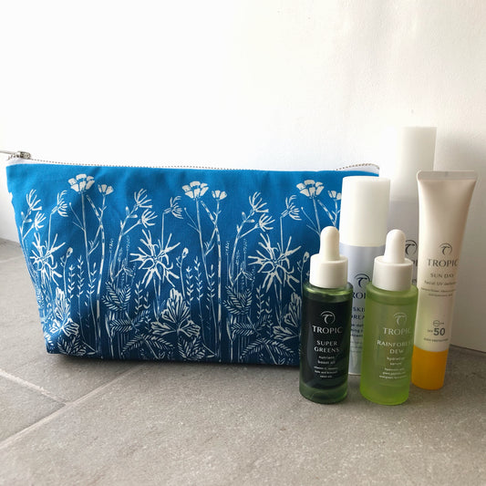 Wet Meadow Wash Bag